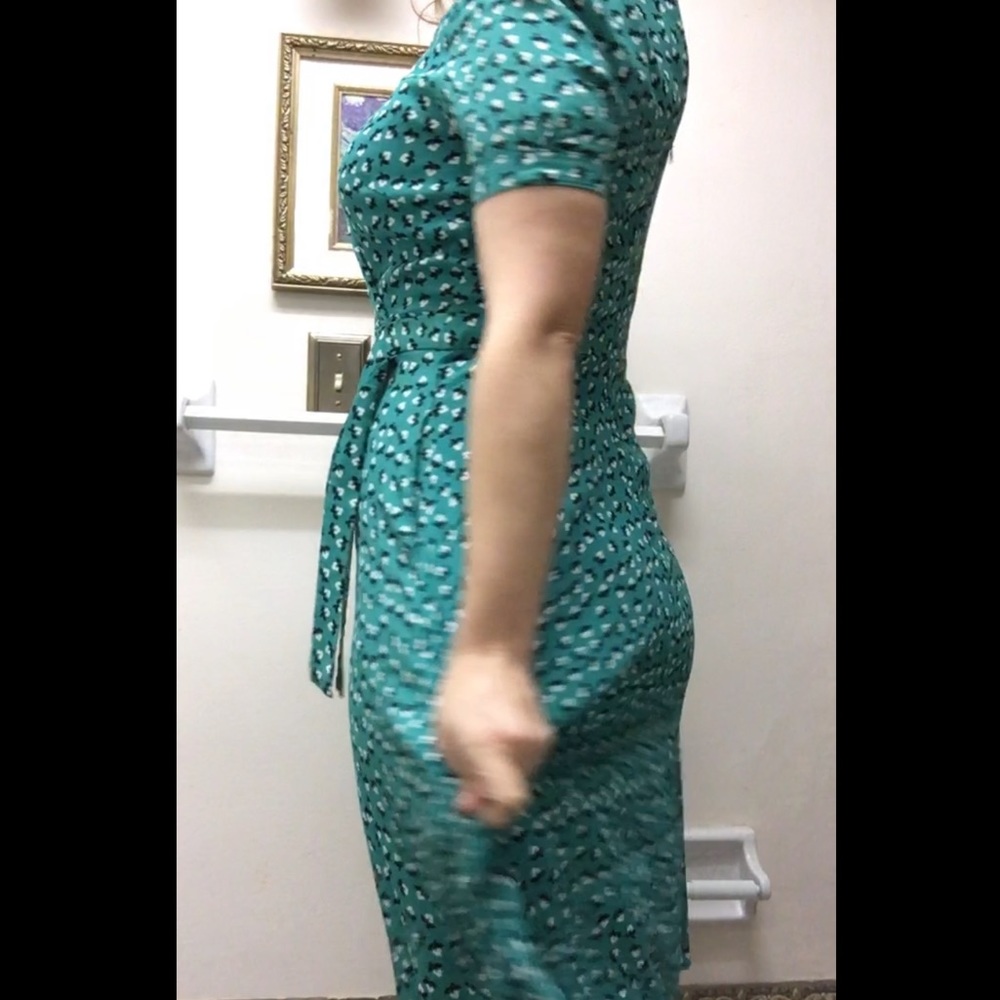 Dress - Picture 6 of 8